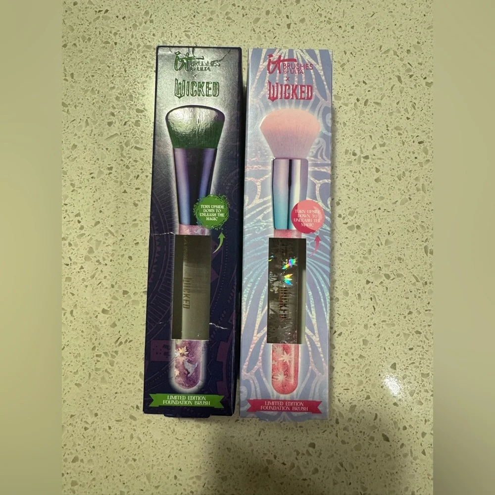 IT Brushes × Wicked Limited-Edition Elphaba & Glinda Foundation Brush NWB Set